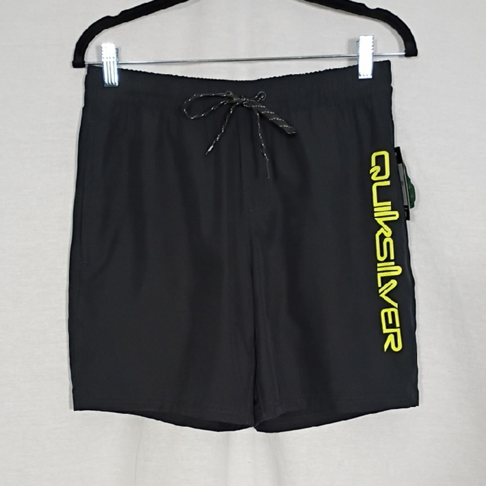 NWT Quiksilver Black Solid Bandit Volley Lined Shorts Mens Size Small Summer